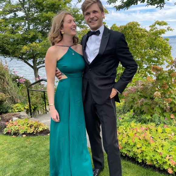 Reformation GORGEOUS Dress Size 6 - Picture 3 of 3